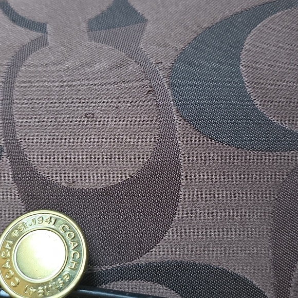 Coach Signature Brown Stripe Kisslock  Framed Tote Bag 💋 W/Medallion! 2012 - Picture 15 of 16